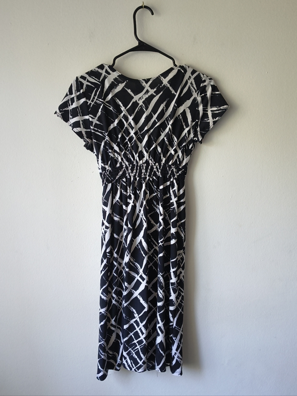 Motherhood Maternity Dress  Black Cream Stretch Comfy Flowy Professional - Picture 3 of 7